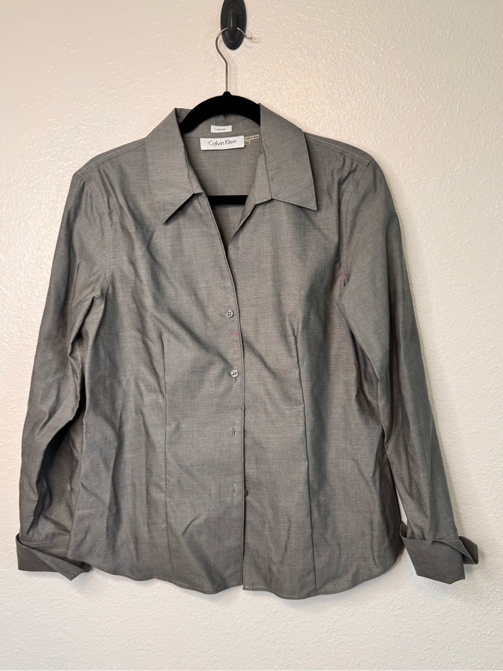 Calvin Klein Gray Blouse size 10 100% Cotton Button Down Collar Shirt Women